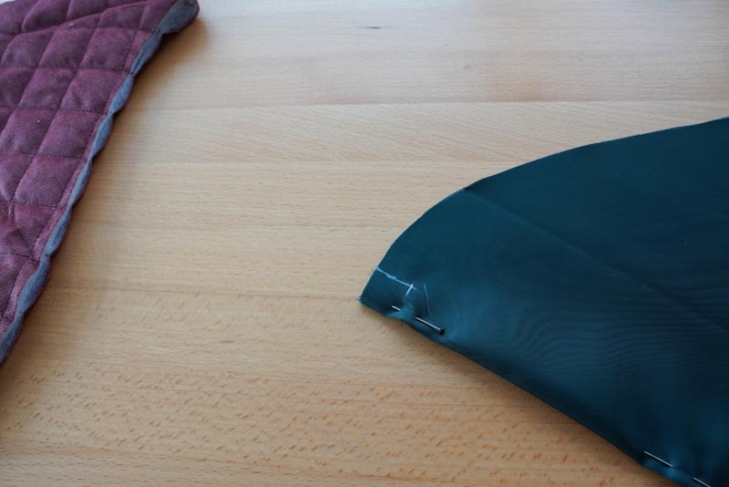 Free sewing tutorial - how to sew a women´s woven vest (sewing pattern included)