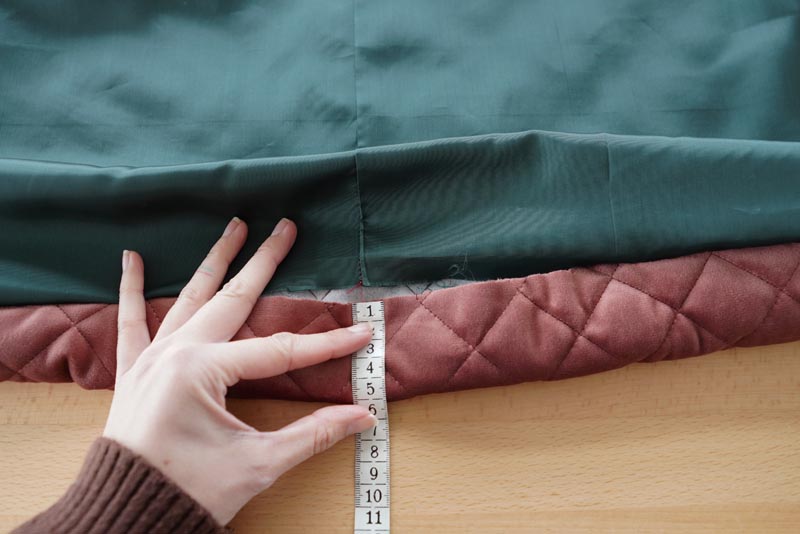 Free sewing tutorial - how to sew a women´s woven vest (sewing pattern included)