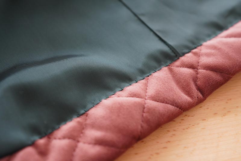 Free sewing tutorial - how to sew a women´s woven vest (sewing pattern included)