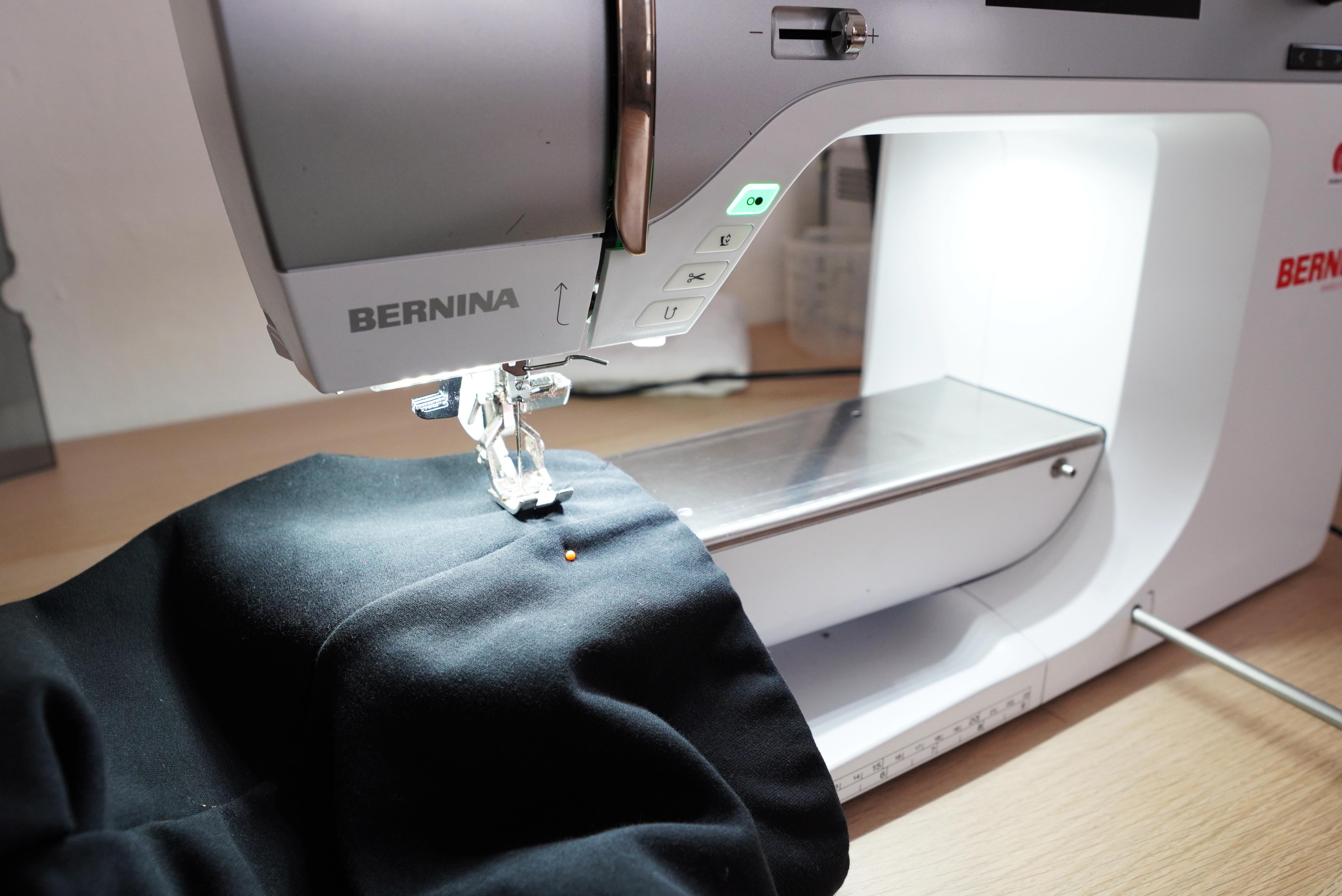 How to Sew Women´s High Waist Flare Leg Pants BACK TO FLARE (+Sewing Pattern in Sizes 32-60)