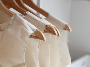 jak-se-sije-zkusebni-model-damsky-top-peplum-60-750x500