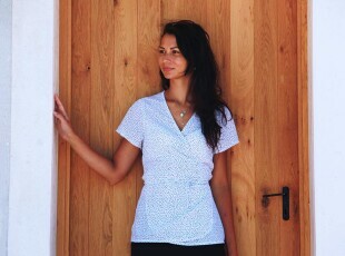 How to sew women's wrap blouse DOTS