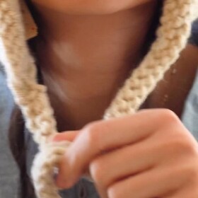 Šnýk pík! Něco jednoduchýho, něco odpočinkovýho, něco chumlavýho, něco cute. ✨

Příští týden!

návod na pletení • prosikulkycz • diyclothes • handmadeclothes • knittedpattern • knitting