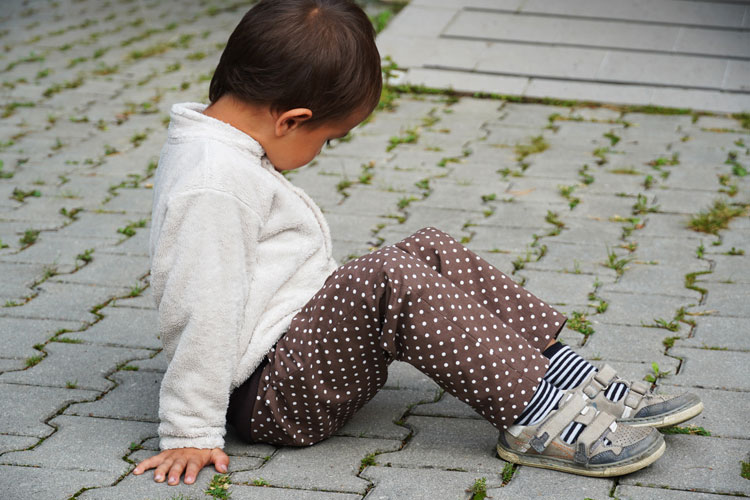 Tutorial: Use kid's jeans to make a pajama pants pattern – Sewing