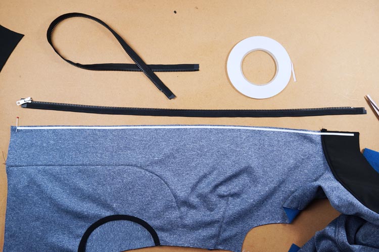 HOW TO SEW IN THE ZIPPER WITH UNDERLAP
