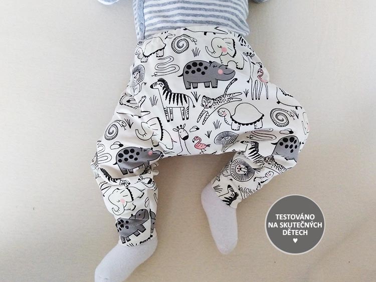 Pattern Sweatpatns with round crotch RABBIT / bambino